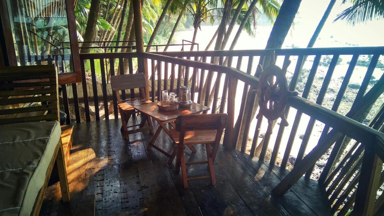 Belantara Beach Front Hotel Vengurla Exterior photo