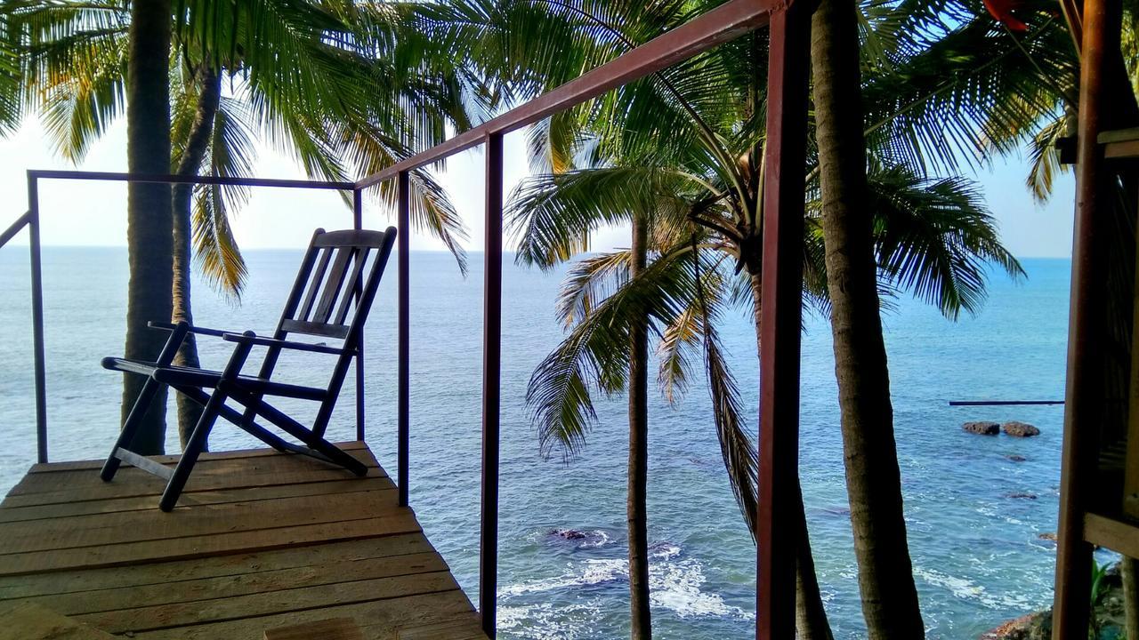Belantara Beach Front Hotel Vengurla Room photo
